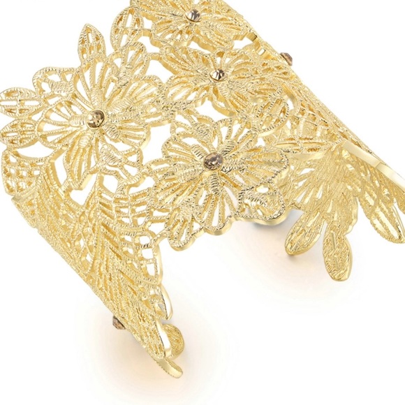 Cuff bracelet - Picture 3 of 3